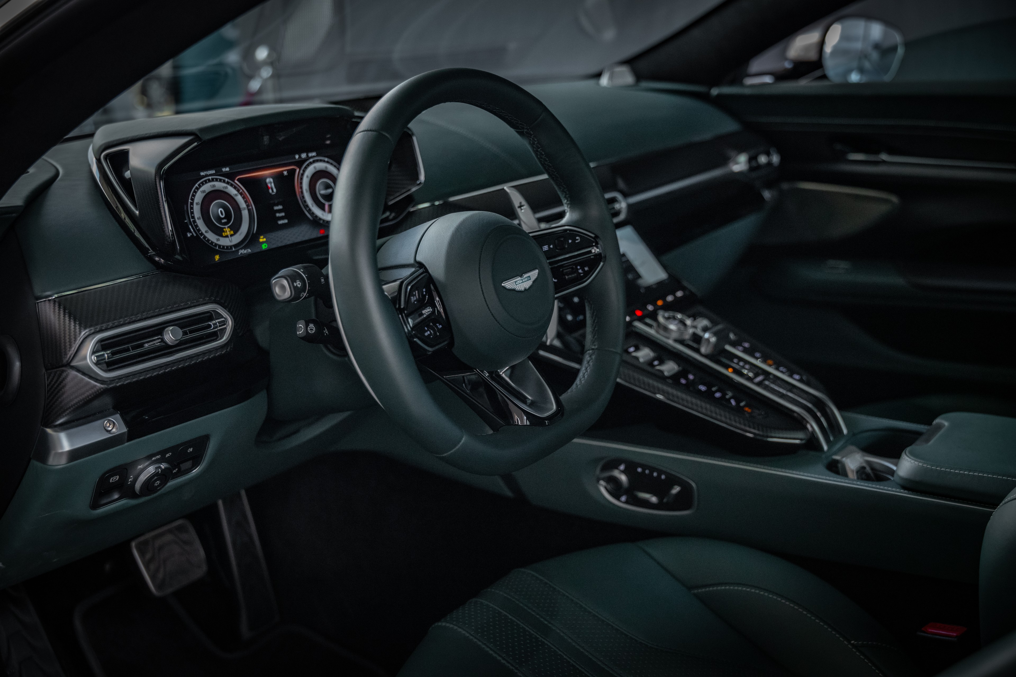 Aston Martin Oman hero